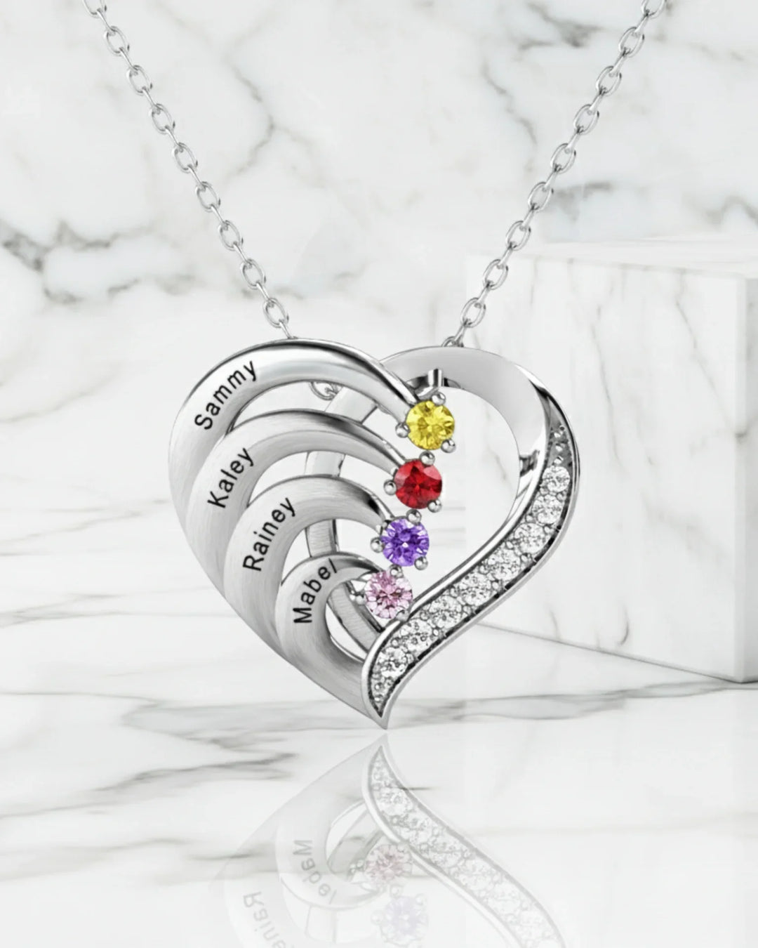 Geburtsstein Kette – Herzanhänger aus 925er Sterlingsilber mit 4 gravierten Namen und 4 Geburtssteinen, Geschenk für Mama