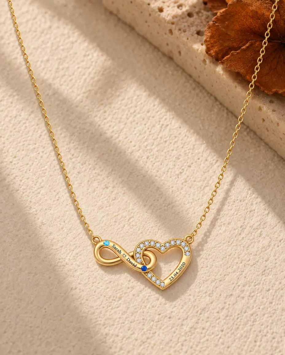 Personalisierte Kette mit 2 Namen und Datum - goldenes Unendlichkeit Herz mit zwei Geburtssteinen