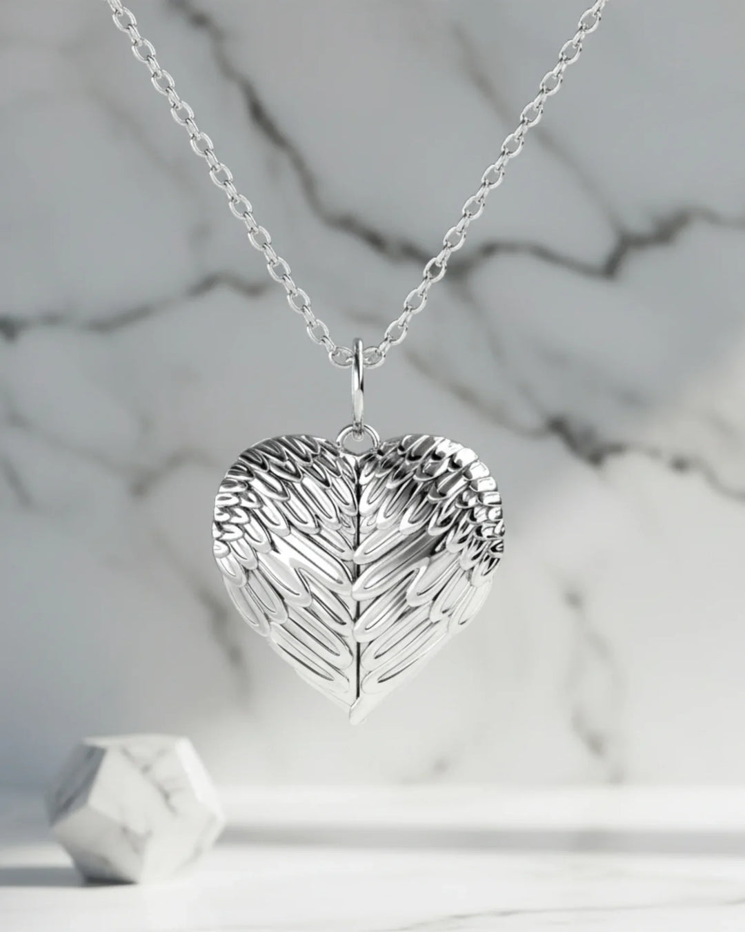Medaillon mit Foto – Engelsflügel-Herz zum Öffnen, mit Gravur, 925er Sterlingsilber, Geschenk für Sie