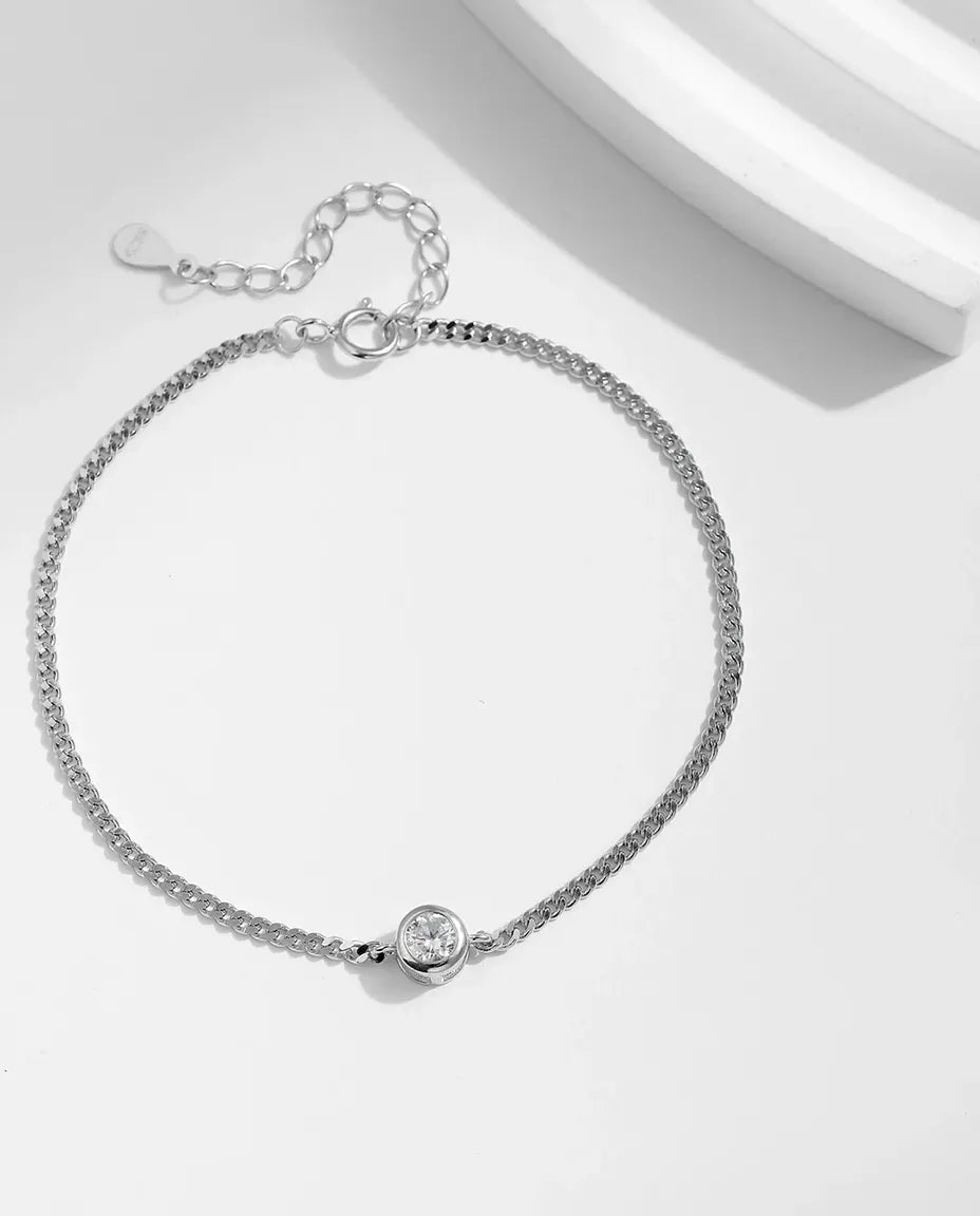 Moissanit Armband in Zargenfassung – 0,25 ct in Farbe D auf einer Ankerkette aus 925 Sterlingsilber, stufenlos verstellbar