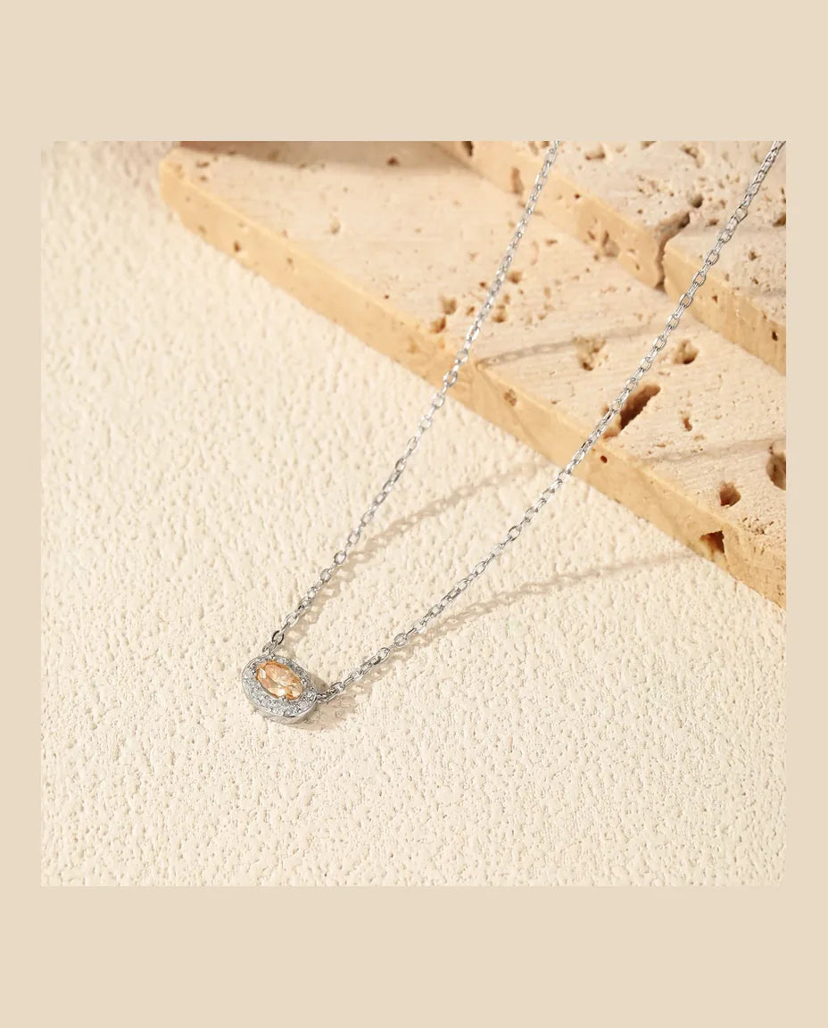 Moissanit Kette mit gelbem Oval – 0,3 ct quer gefasst im weißen Halo aus 925 Sterlingsilber, 40+5 cm