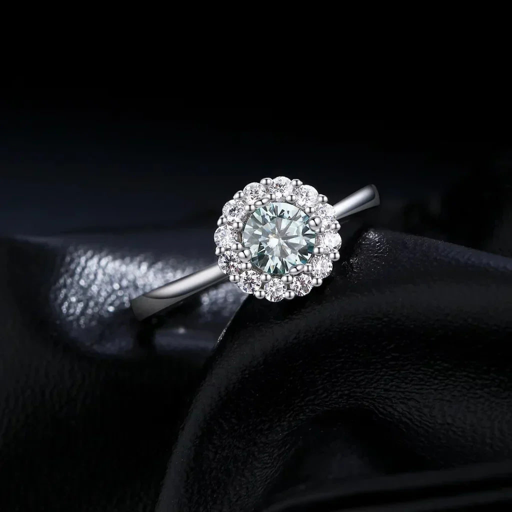 Moissanit Ring – 0,50 ct Halo-Ring in Grün-Blau, 925er Sterlingsilber, Verlobungsring & Geschenk für Sie