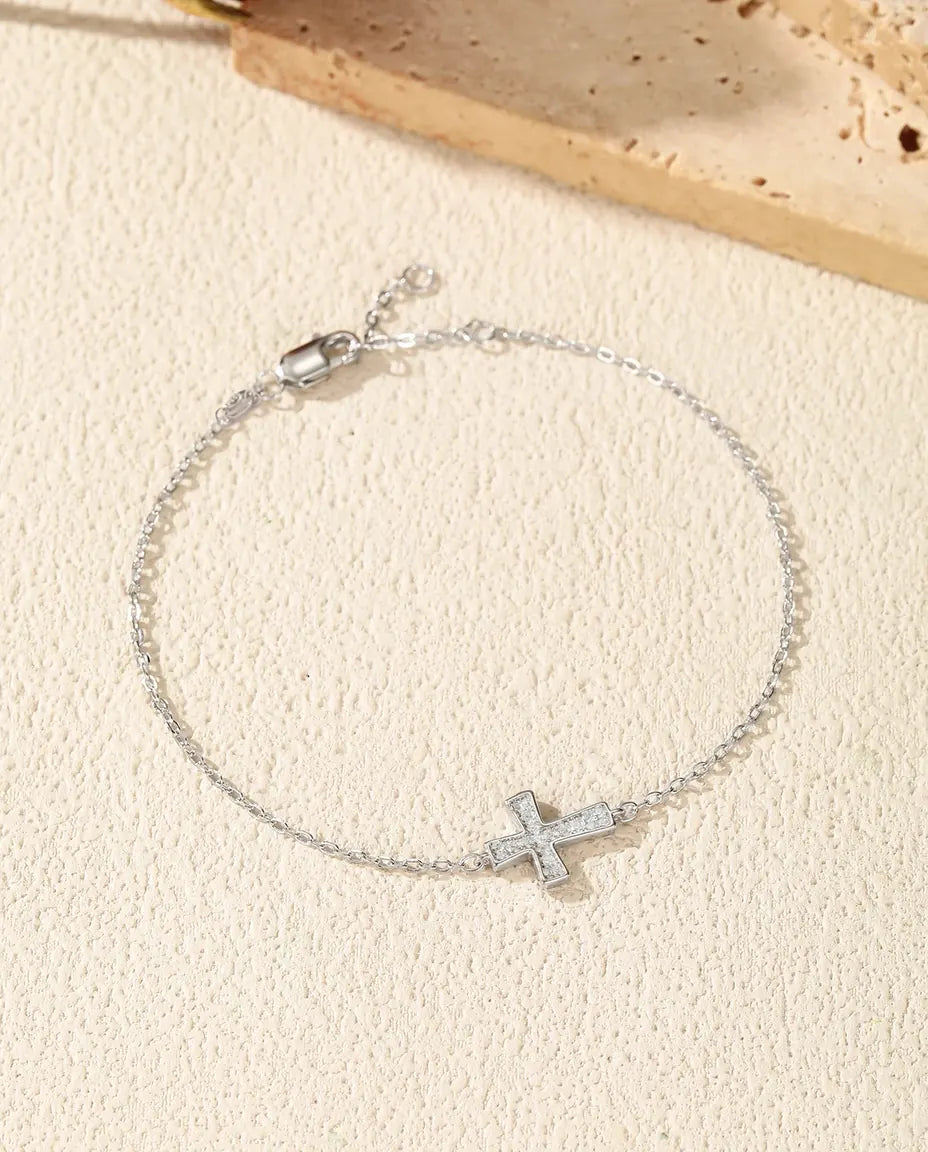 Moissanit Armband mit Pavé-Kreuz – Steine in Farbe D an feiner Gliederkette aus 925 Sterlingsilber, verstellbar