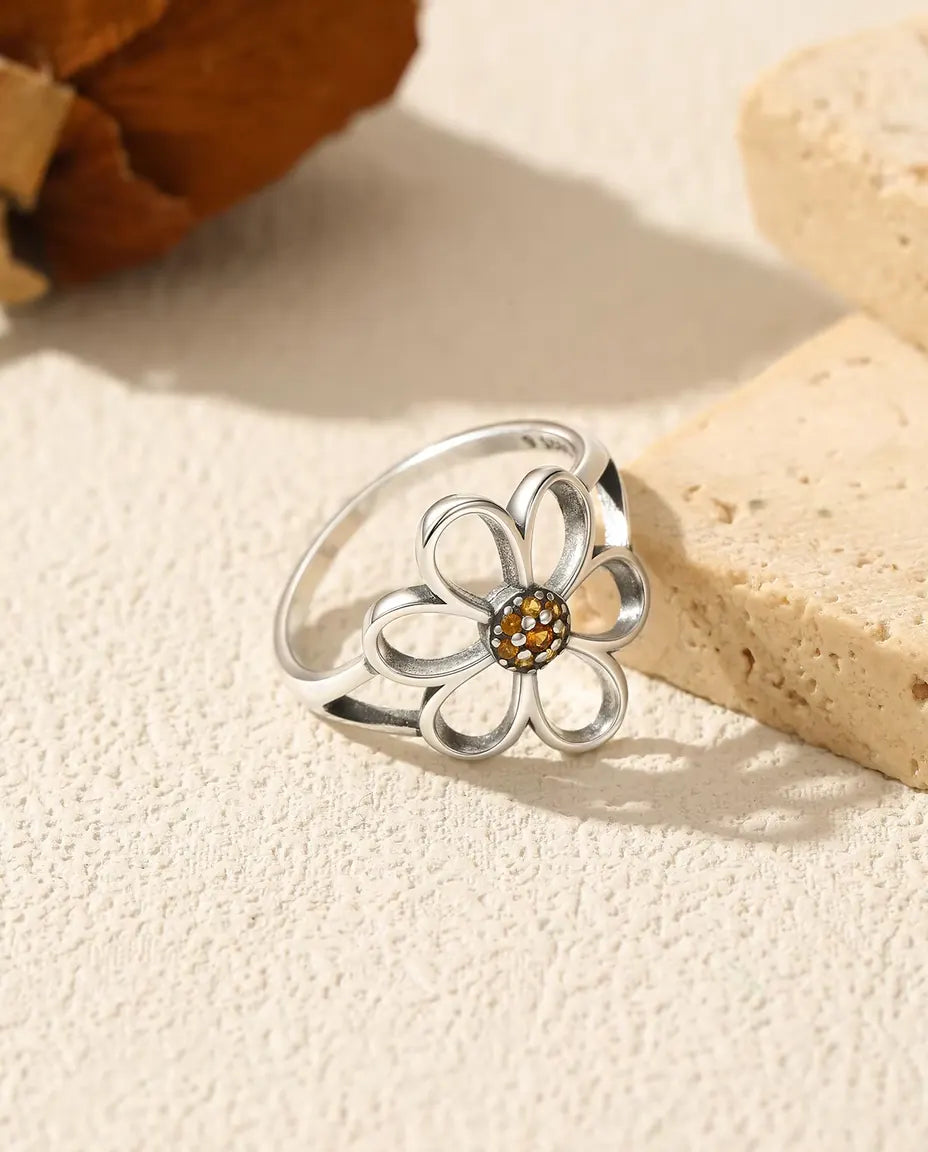 Offener Blüten Ring - Blütenkontur mit orangefarbenem Pavé-Zentrum in 925 Sterlingsilber, US-Größen 5 bis 9