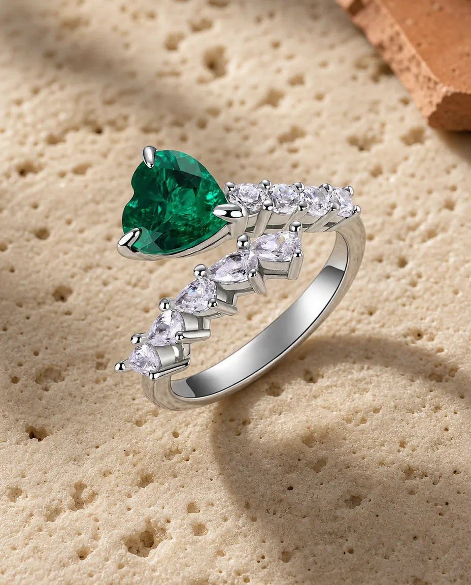 Smaragd Ring – Sternschnuppen-Ring mit Labor-Smaragd in Herzform, größenverstellbar, 925er Sterlingsilber, Geschenk für Sie